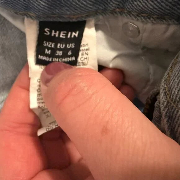 SHEIN women's denim shorts - distressed look - Picture 3 of 4